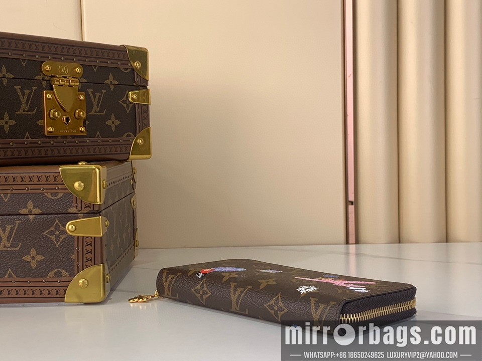LV Bags Zippy m26256 19.5x10.5x2.5cm gf
