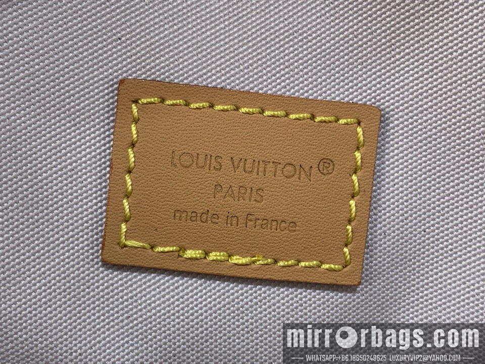 LV Bags Bumbag M27152 30x15x8cm gf1