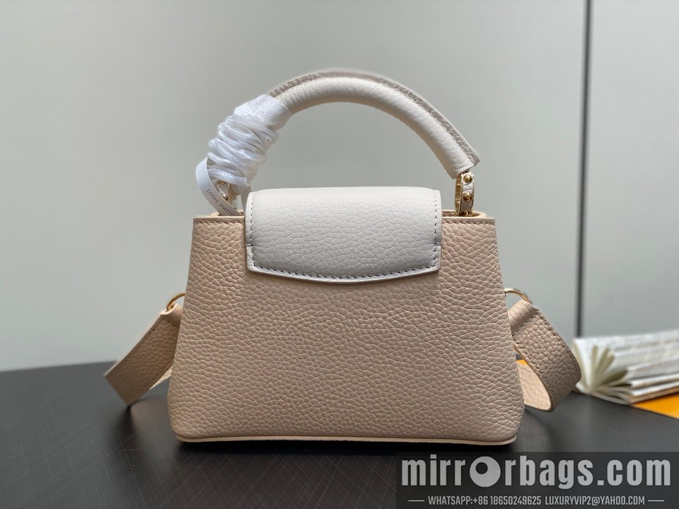 LV Bags Cap M25461 21x14x8cm gf
