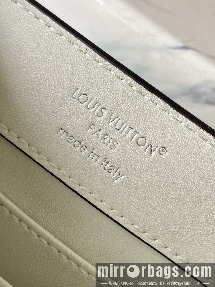 LV Bags Cap N93163 21x14x8cm gf1
