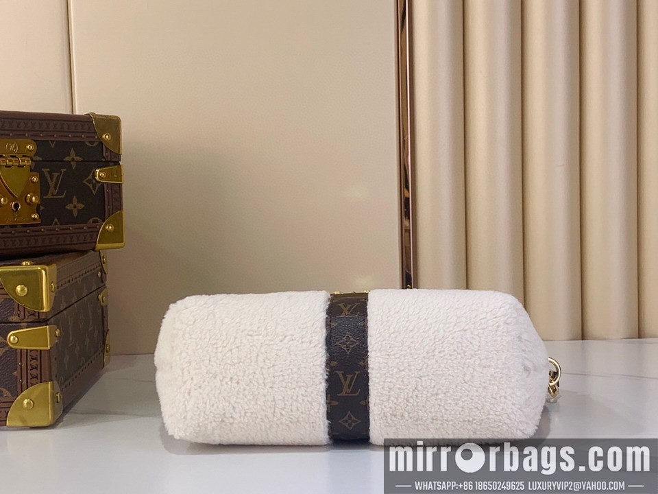LV Bags Mia M26245 14.5x8x22cm gf