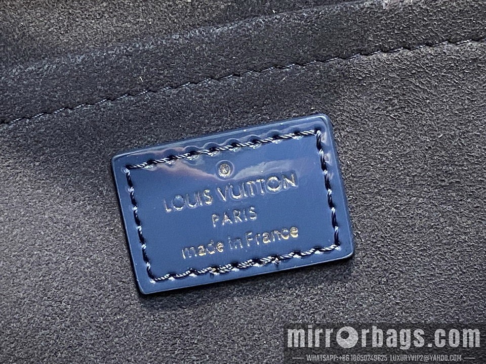 LV Bags Pochette Louise M13165 22x14x5cm gf