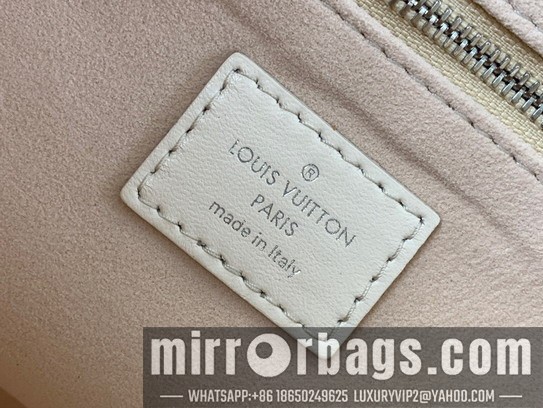 LV Bags CarryAll M24861 33.5x23x15cm gf1