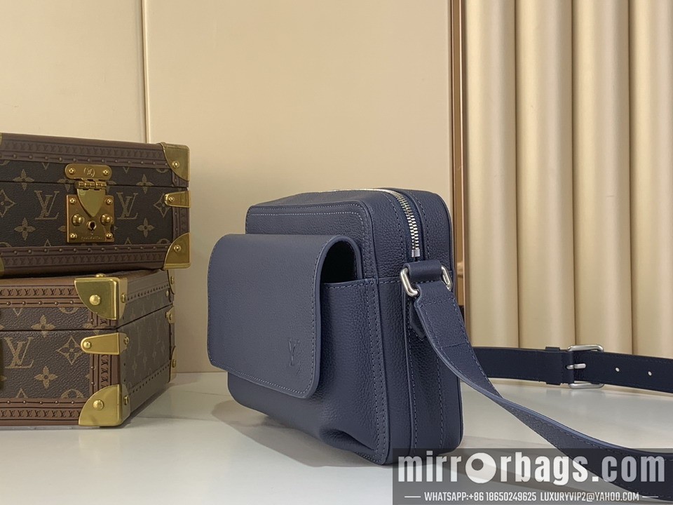 LV Bags Boarding m15260 18x9x24cm gf