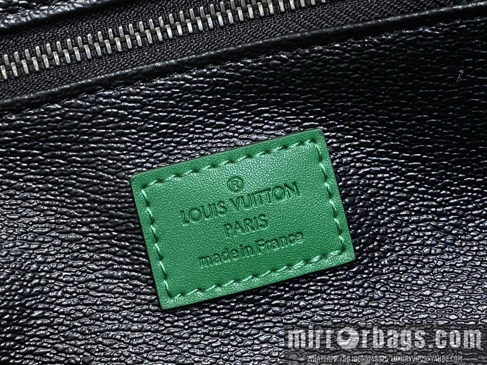 LV Bags Dopp Kit M15246 15x16.5x28cm gf