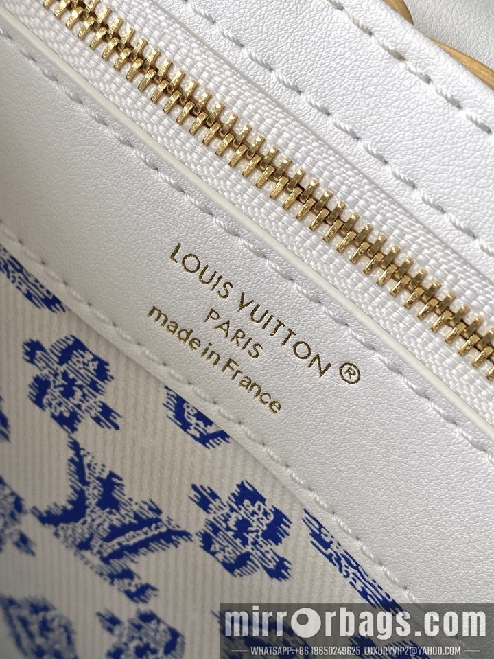 LV Bags Cap M26004 21x14x8cm gf