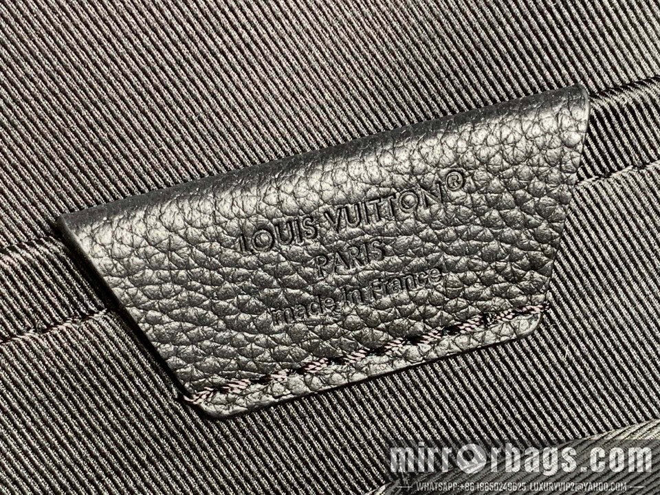 LV Bags Aer M15259 42x19x32cm gf