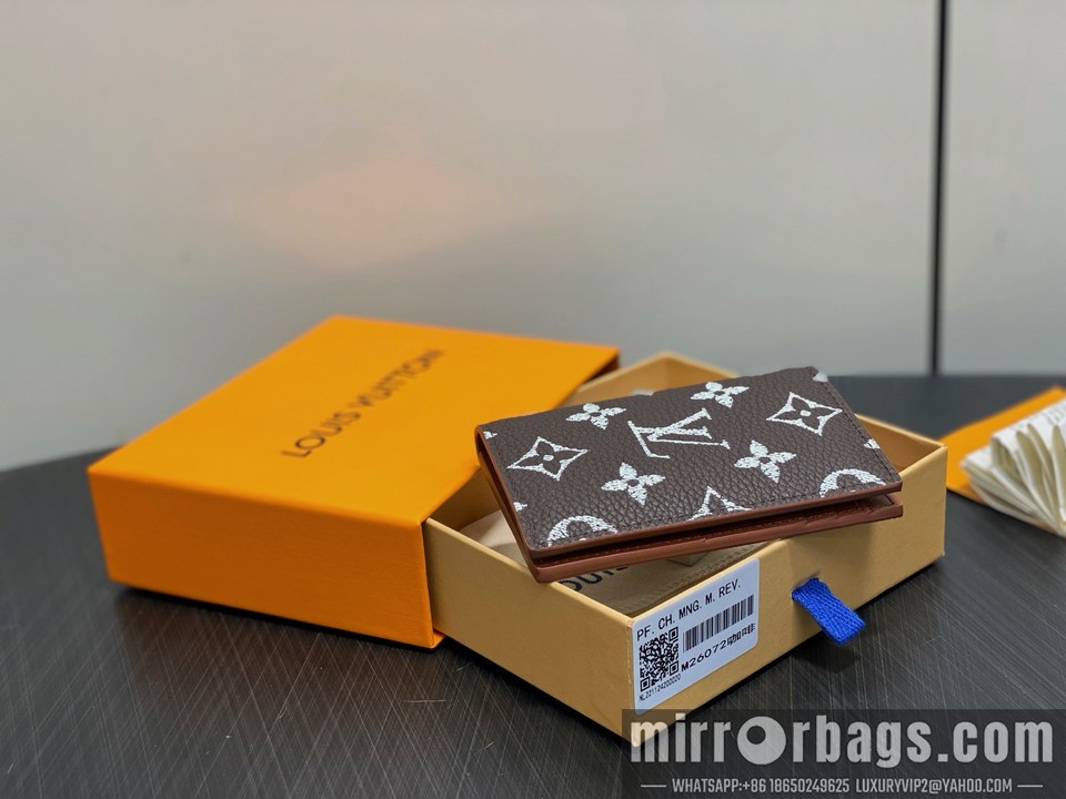 LV Bags M26072 11.1x1x7.5cm gf4