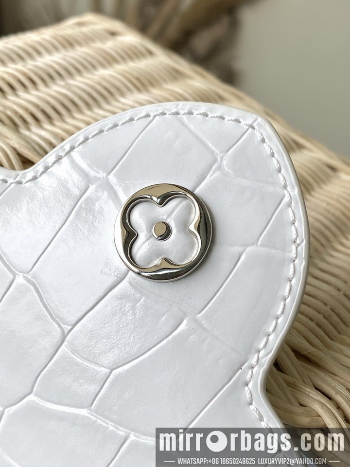 LV Bags Cap M48865 21x14x8cm gf4