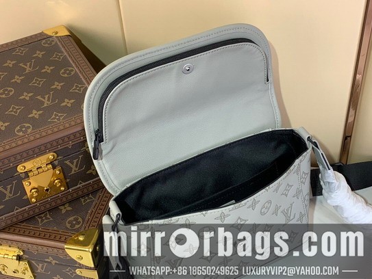 LV Bags Pulse M14912 17x11x26.6cm gf