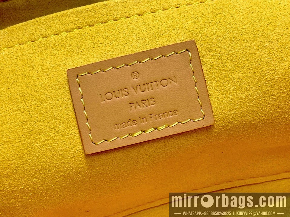 LV Bags Vintage M95050 26x15x9cm gf1