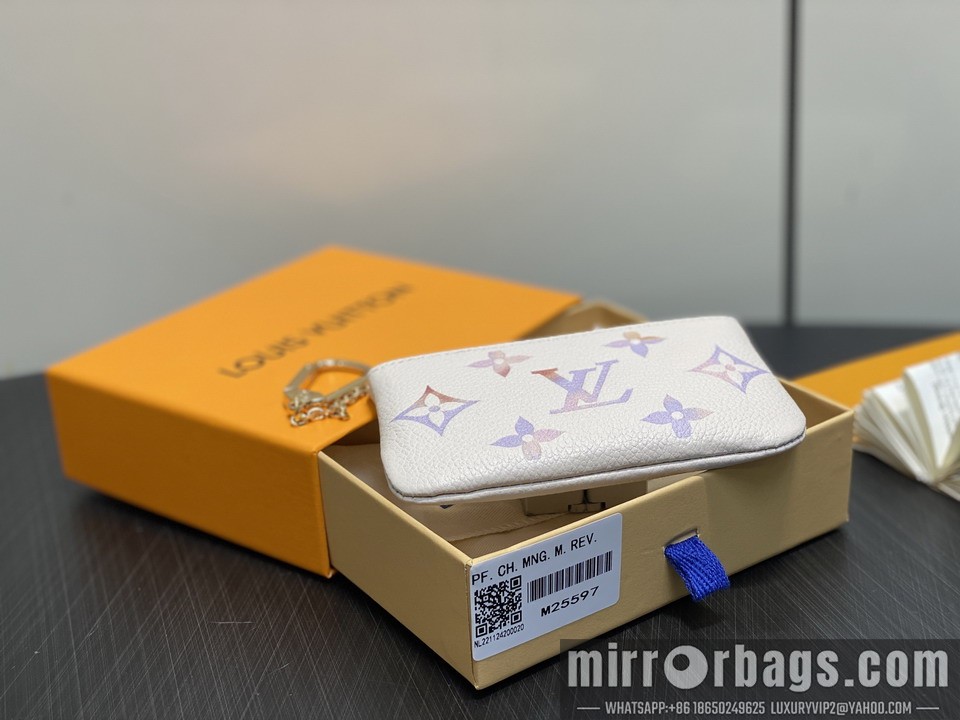 LV Bags M25597 7x1.5x12cm gf