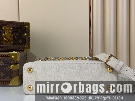 LV Bags Cap m12936 12x8x27cm gf