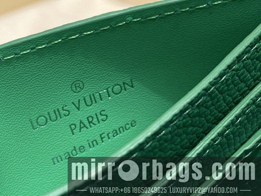 LV Bags M25988 11x7x1.5cm gf