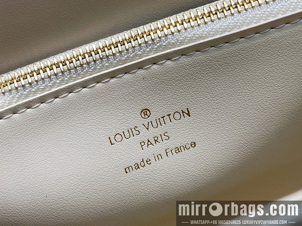 LV Bags Twist M14341 16x8x23cm gf