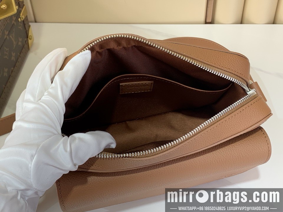 LV Bags Boarding m25981 18x9x24cm gf