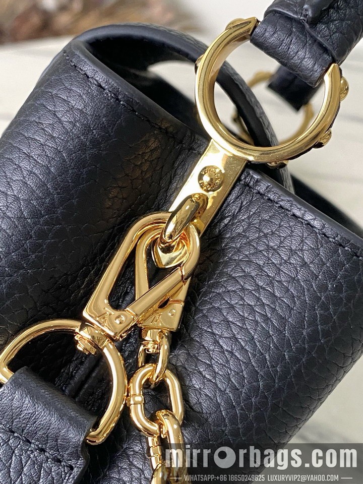 LV Bags Cap M13714 21x14x8cm gf