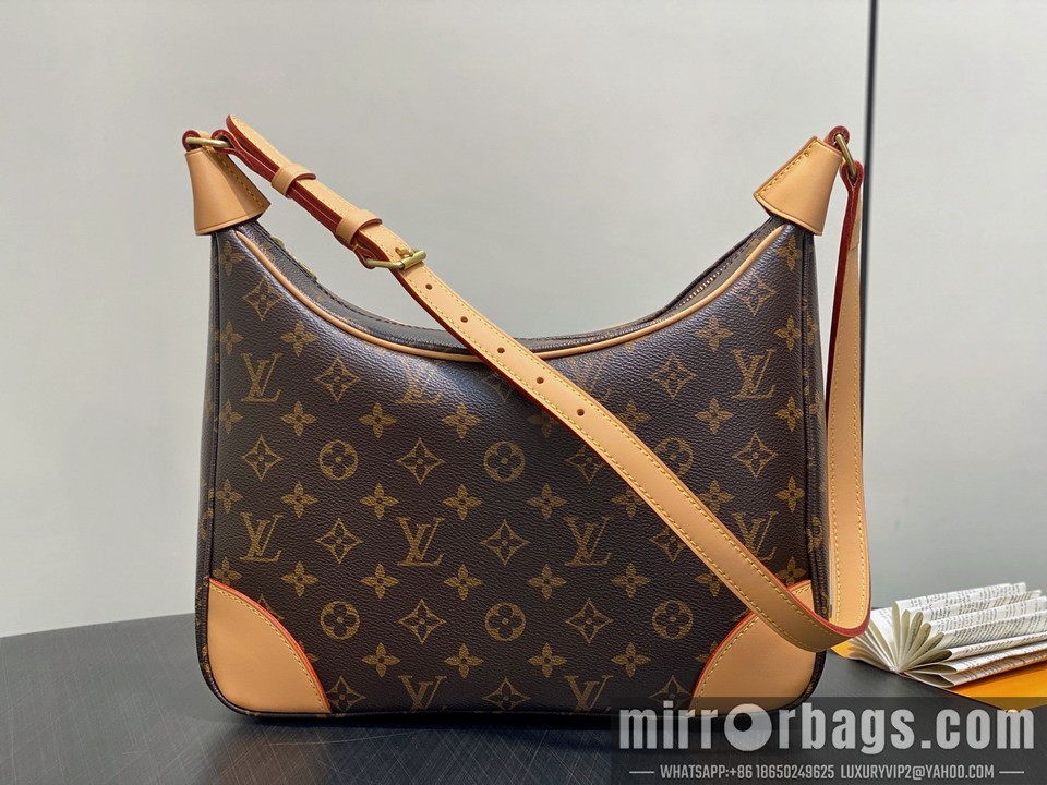 LV Bags Boulogne M51265 19x30x10cm gf