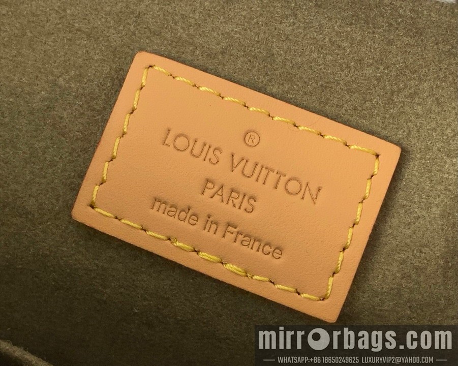 LV Bags M95048 30x34x13cm gf