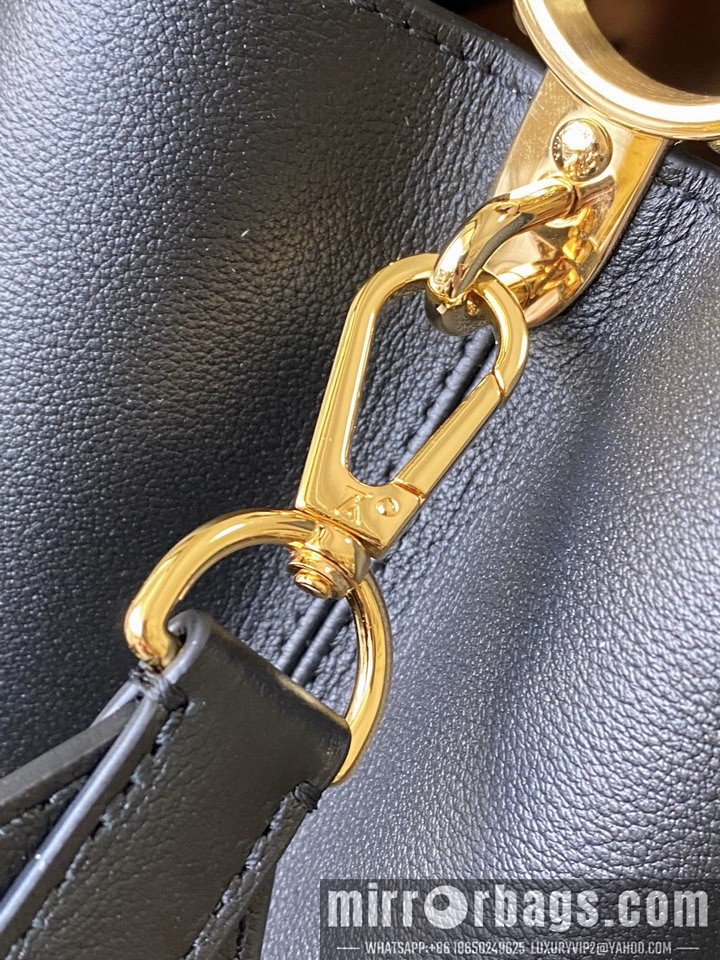 LV Bags Cap M14370 33x24x12cm gf2