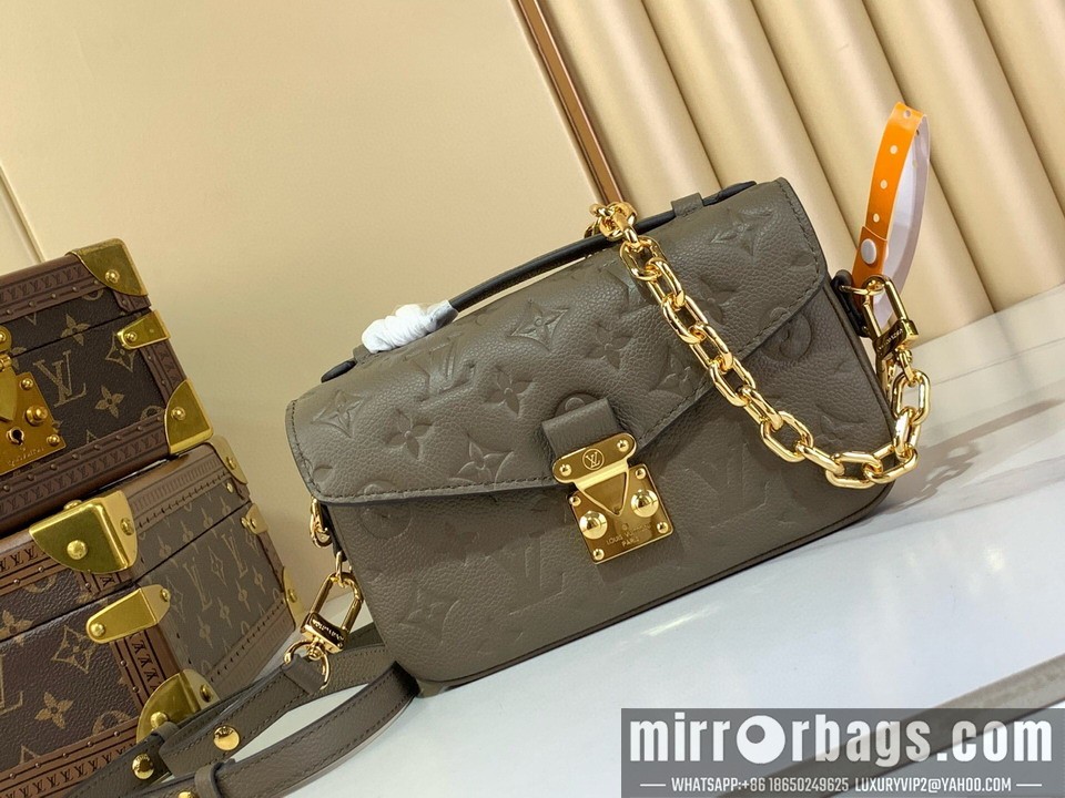 LV Bags Metis m25910 21.5x13.5x6cm gf