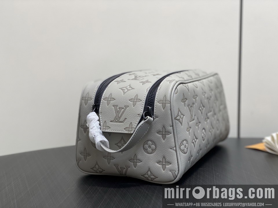 LV Bags Dopp Kit M14485 28x15x6.5cm gf