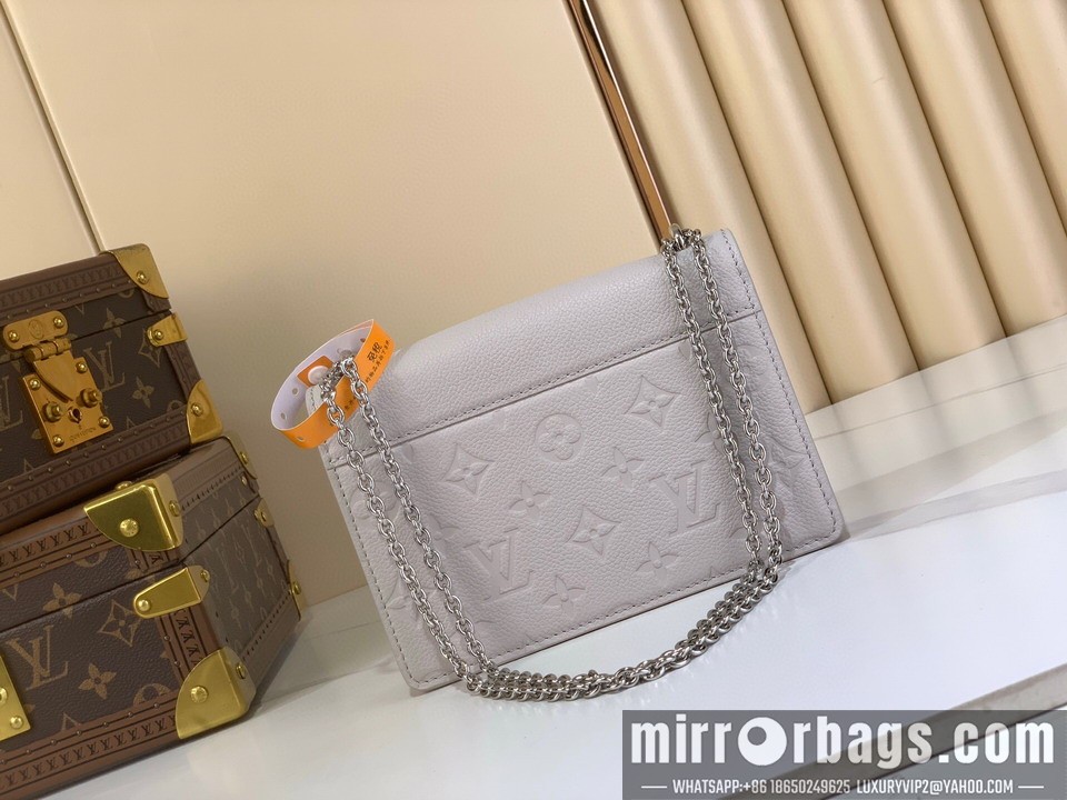 LV Bags Rosy m13570 19.5x13.5x6.5cm gf
