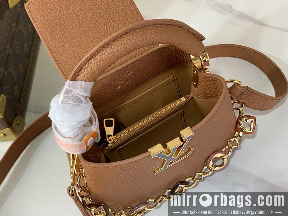 LV Bags Cap M14970 13.6x8x21cm gf1