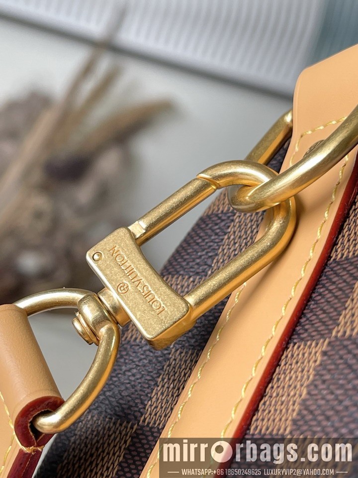 LV Bags Keell M15428 15x11x25cm gf
