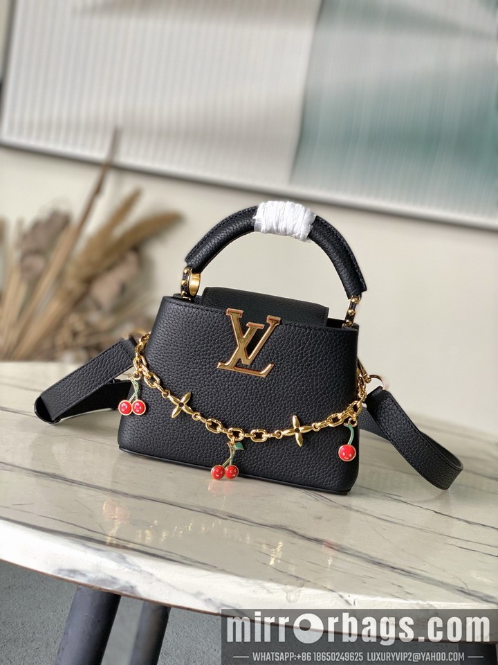 LV Bags Cap M13714 21x14x8cm gf