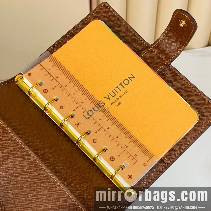 LV Bags R20005 14.5x2x10cm gf10