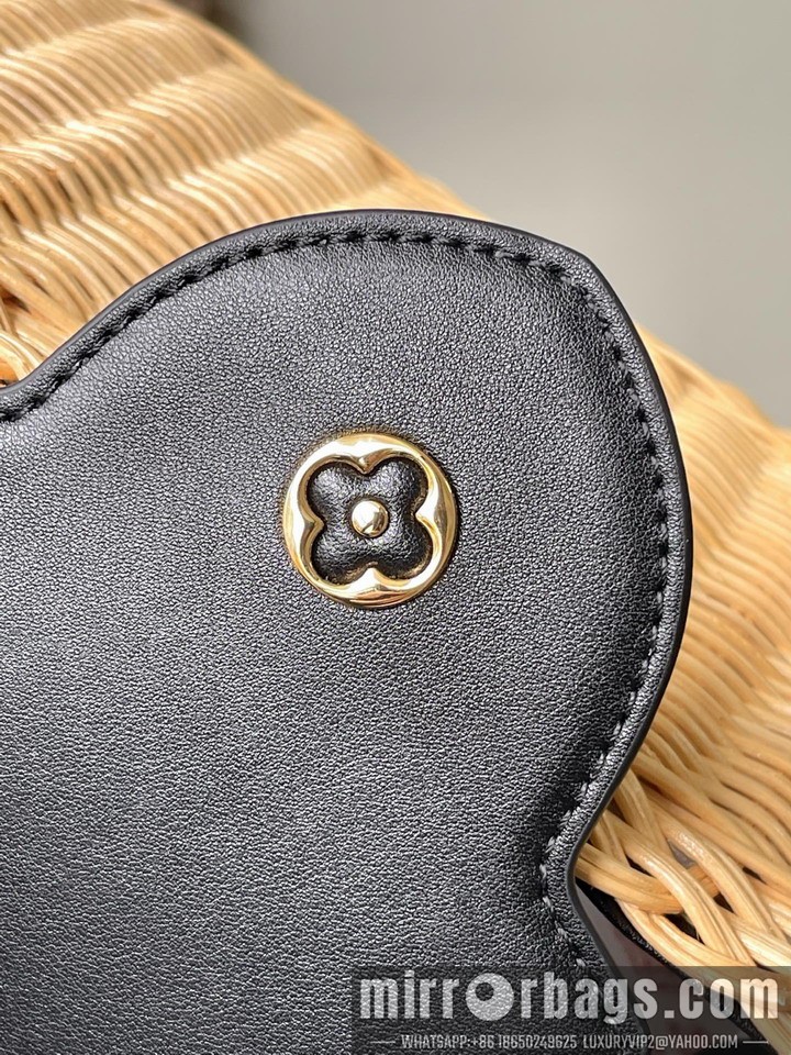 LV Bags Cap M26003 18x27x9cm gf