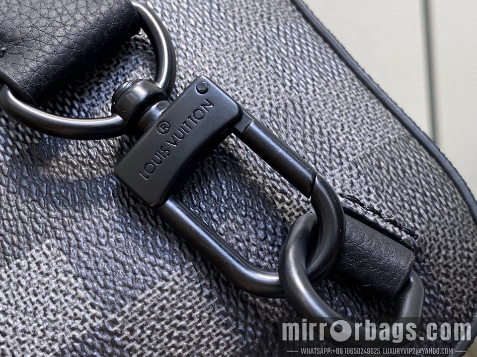 LV Bags Avenue M14953 16x33x5.7cm gf