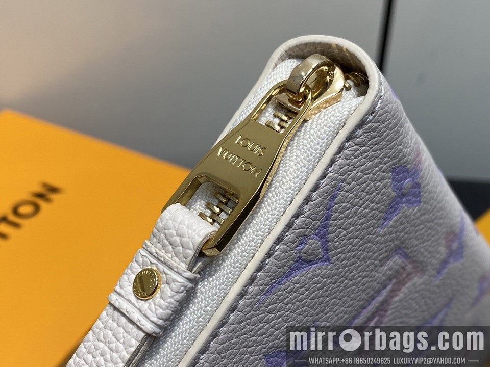 LV Bags Zippy M25594 7.7x4.1x1cm gf