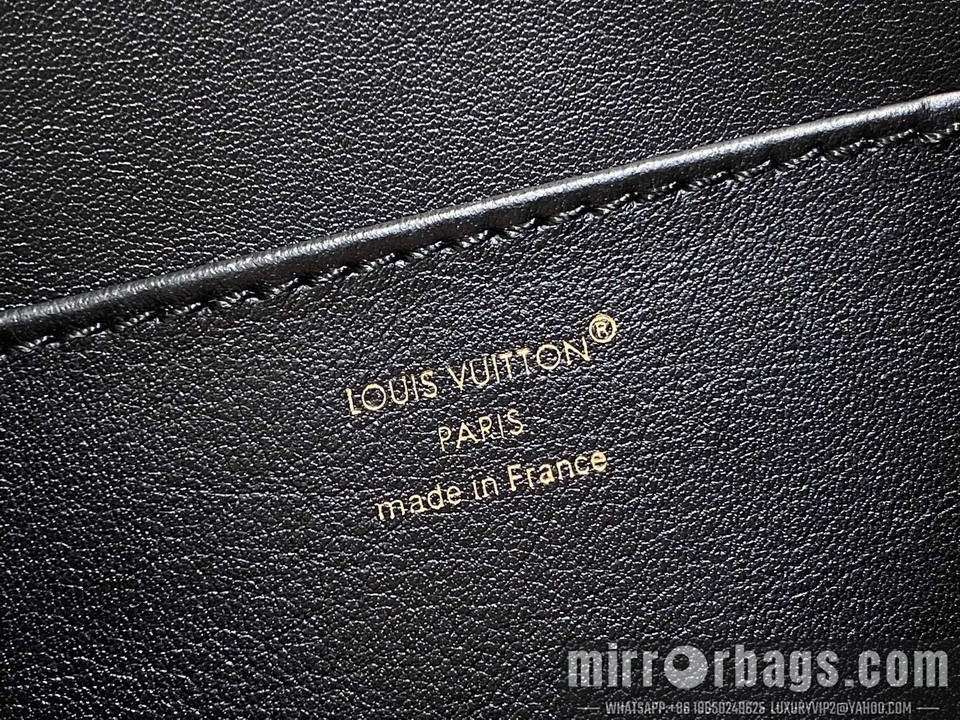 LV Bags Cap M12927 24x12x33cm gf