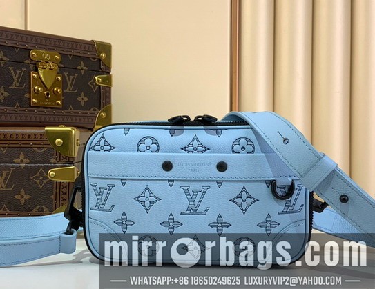 LV Bags Alpha m14790 11x18.5x6.5cm gf