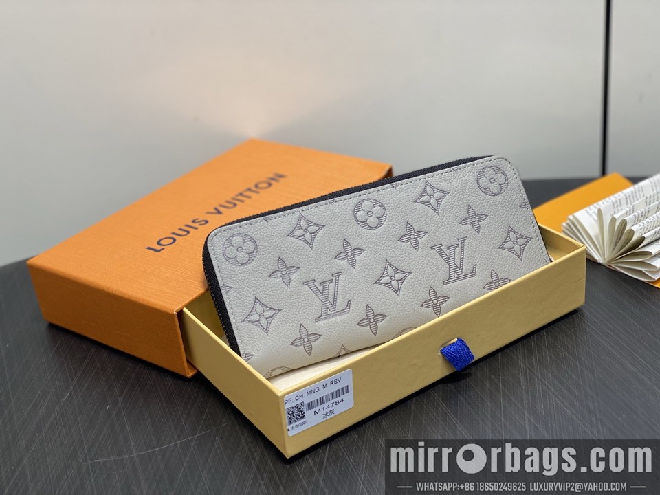 LV Bags Zippy M14784 10x20x2cm gf