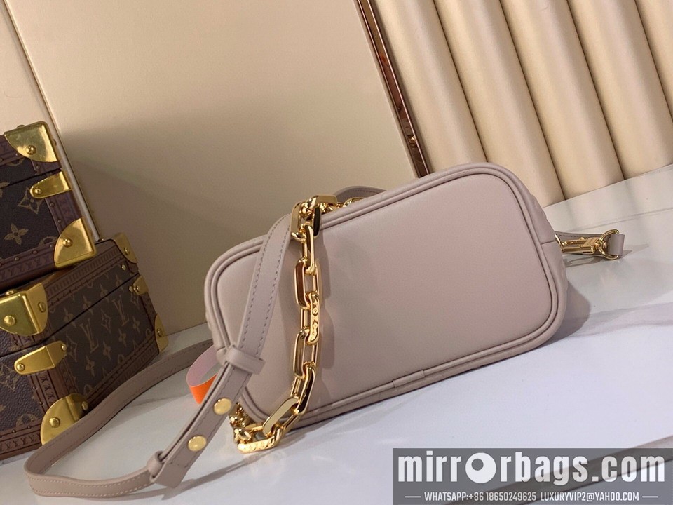 LV Bags Bucket M26216 20x20x10cm gf1