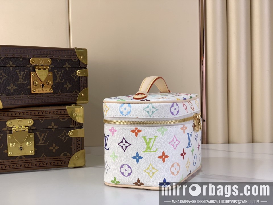 LV Bags Nice Nano M44495 20x13.5x12cm gf
