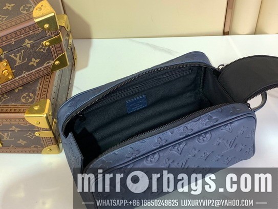 LV Bags Dopp Kit m14843 15x16.5x28cm gf