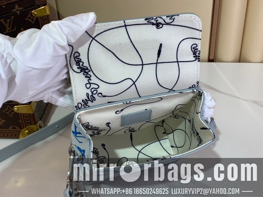 LV Bags Steamer M82772 15x18x7cm gf