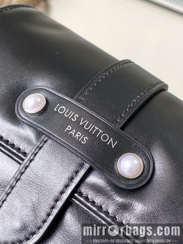 LV Bags Cargo M13989 23x14x10cm gf