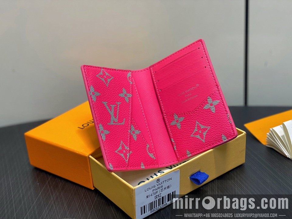 LV Bags M15027 11.1x1x7.5cm gf