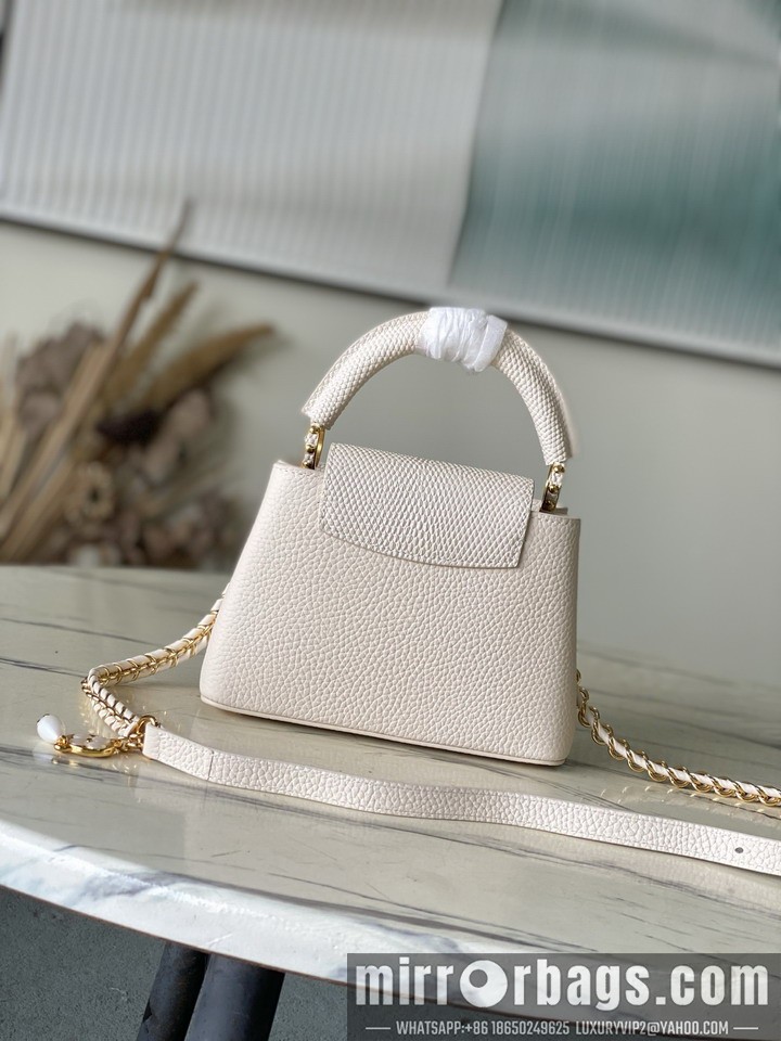 LV Bags Cap M25611 21x14x8cm gf