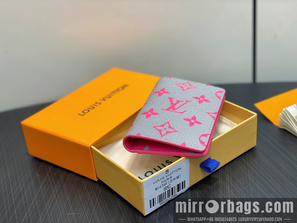 LV Bags M15027 11.1x1x7.5cm gf