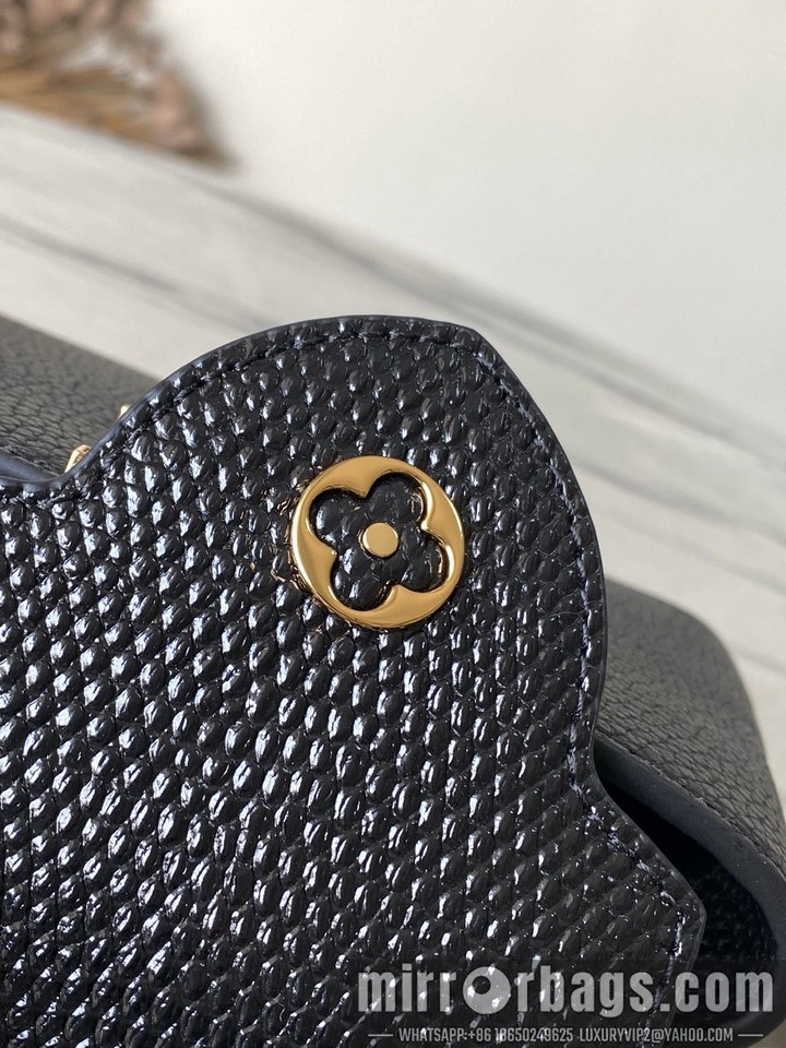 LV Bags Cap M25611 21x14x8cm gf1