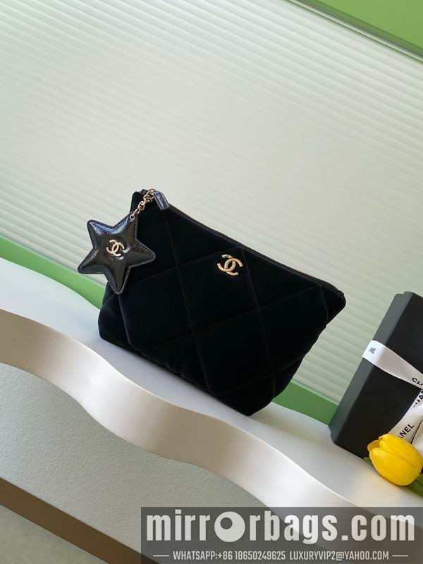 Chanel Bags AP4847 15.6x26x9cm XZ