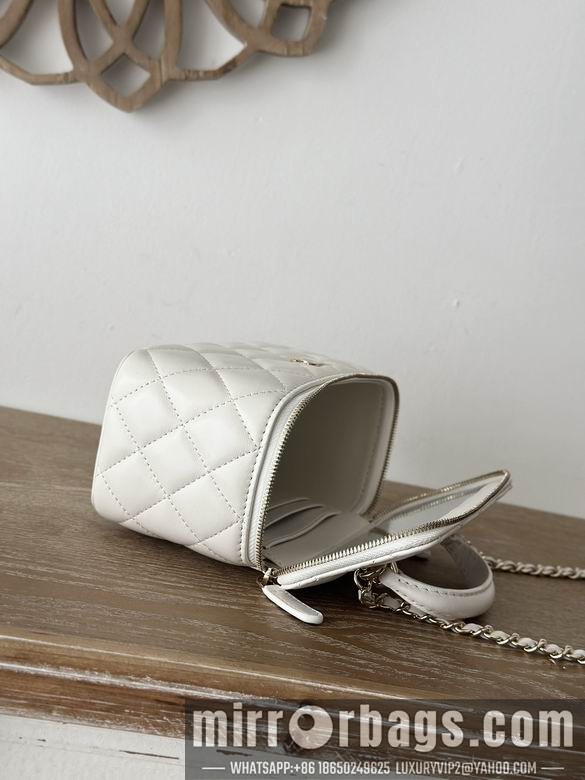 Chanel Bags 66021 9.5X17X8cm YG 2colour