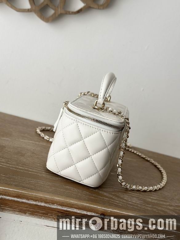 Chanel Bags 66021 9.5X17X8cm YG 2colour