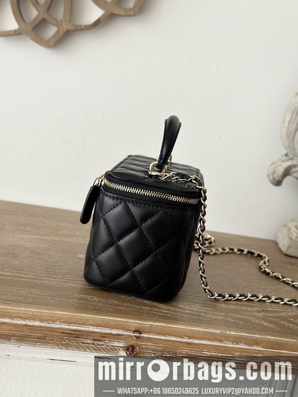 Chanel Bags 66021 9.5X17X8cm YG 2colour